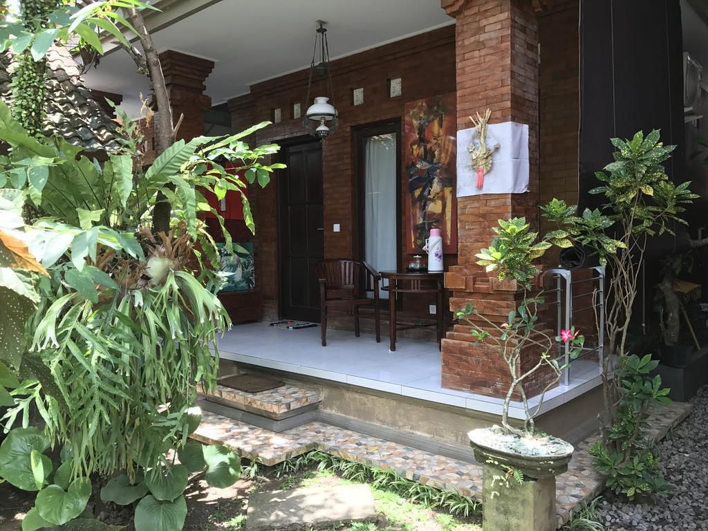 Santana Bali Home Stay Ubud  Exterior photo