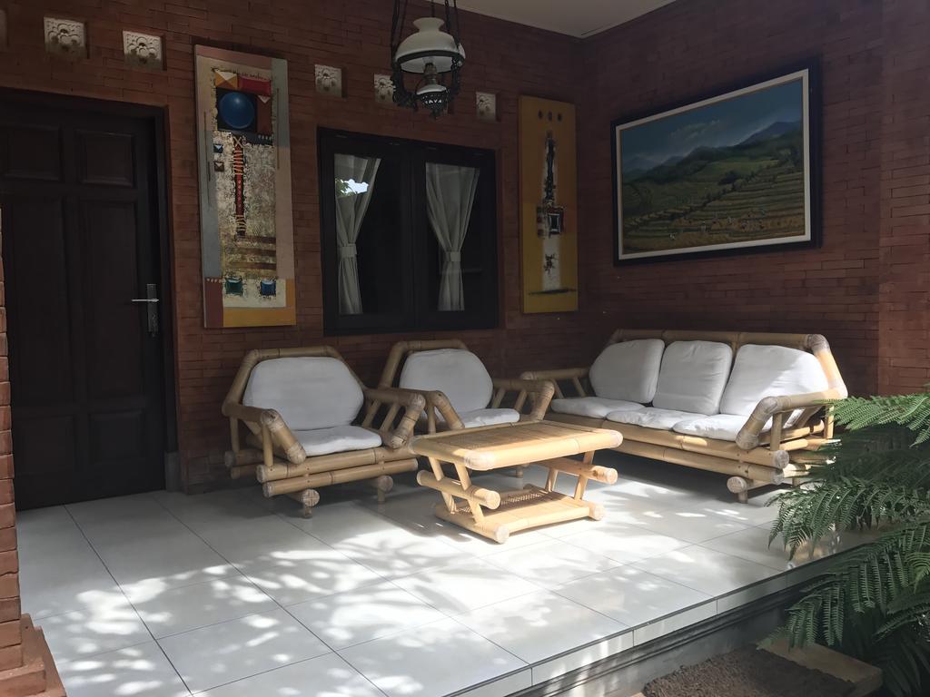 Santana Bali Home Stay Ubud  Exterior photo