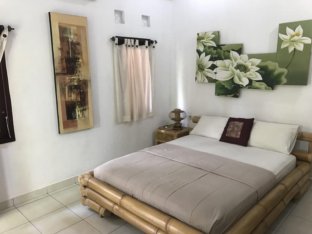Santana Bali Home Stay Ubud  Exterior photo